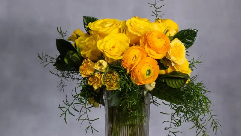 Same-day flower delivery Beverly Hills — fresh designer arrangements delivered today by Beverly Hills Florist
