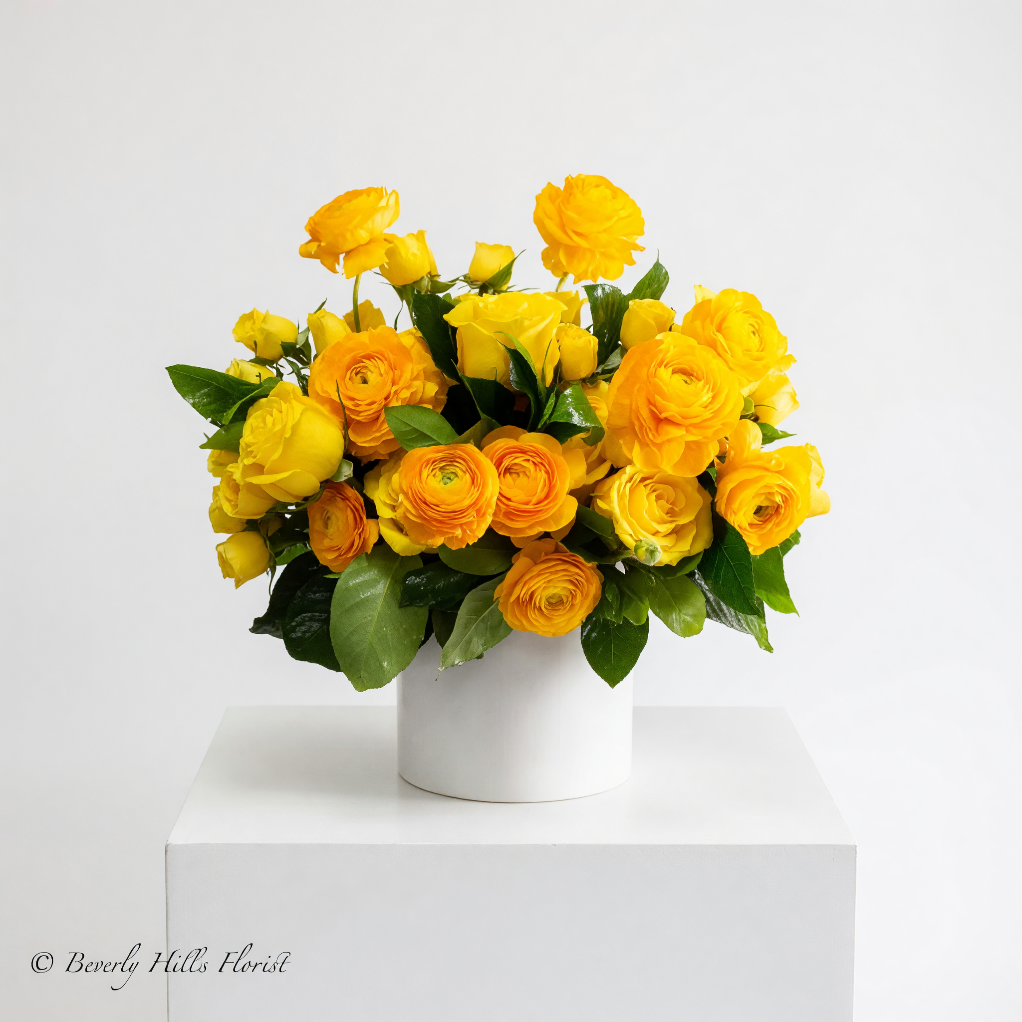 Golden flowers arrangement | Beverly Hills Florist