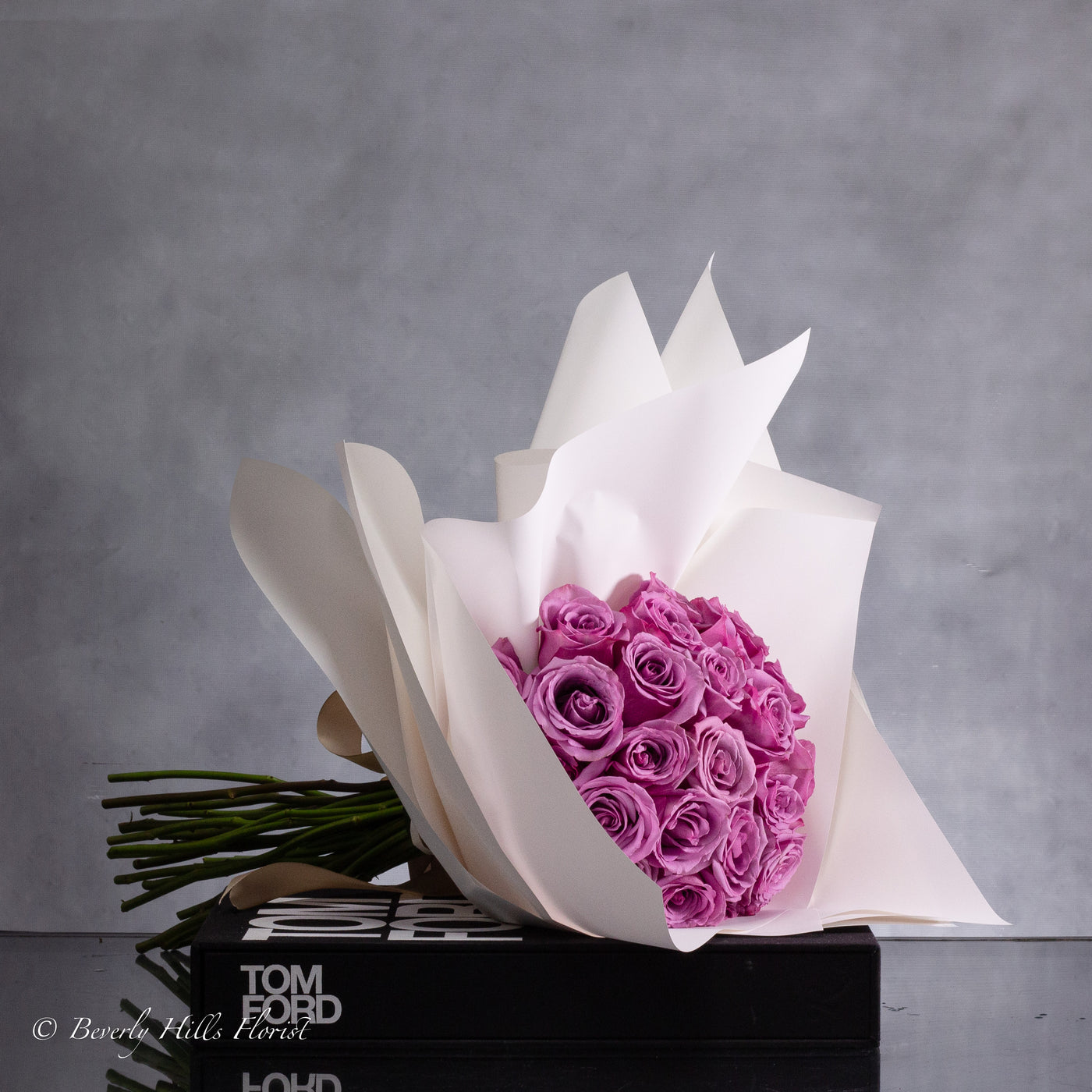 Serenity in Bloom: Lavender Rose Bouquet