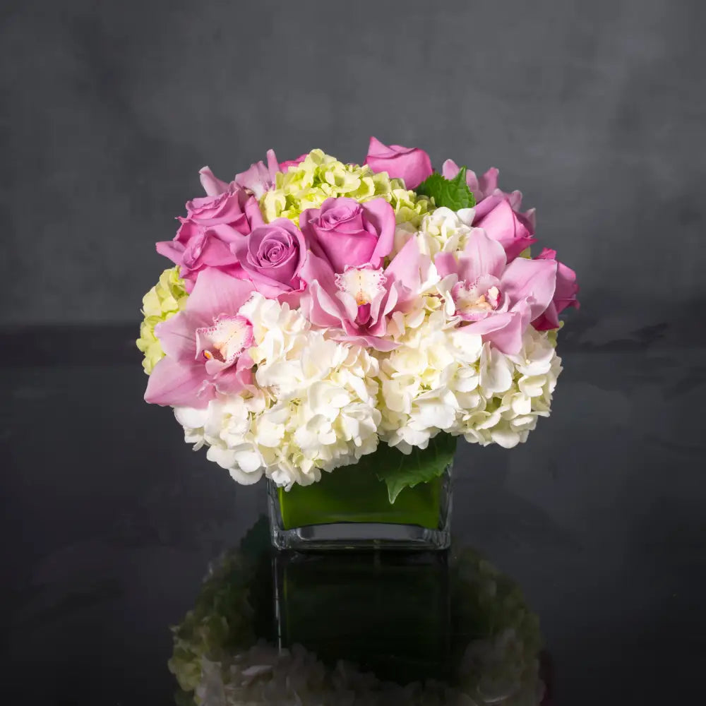 Lovely in Lavender - beverlyhillsflorist