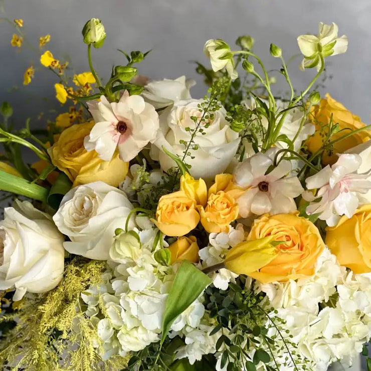 Tangled in Bliss - beverlyhillsflorist