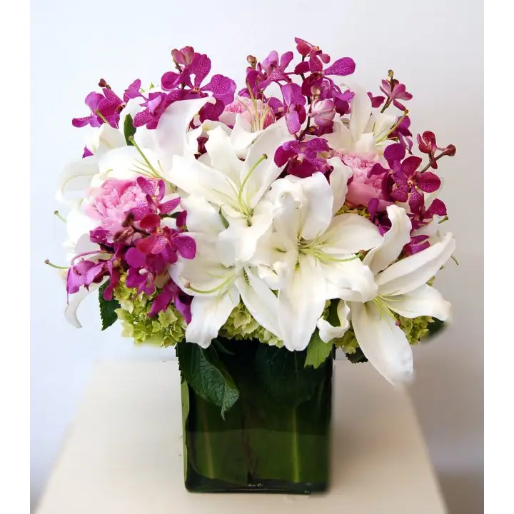 Three is Company - beverlyhillsflorist