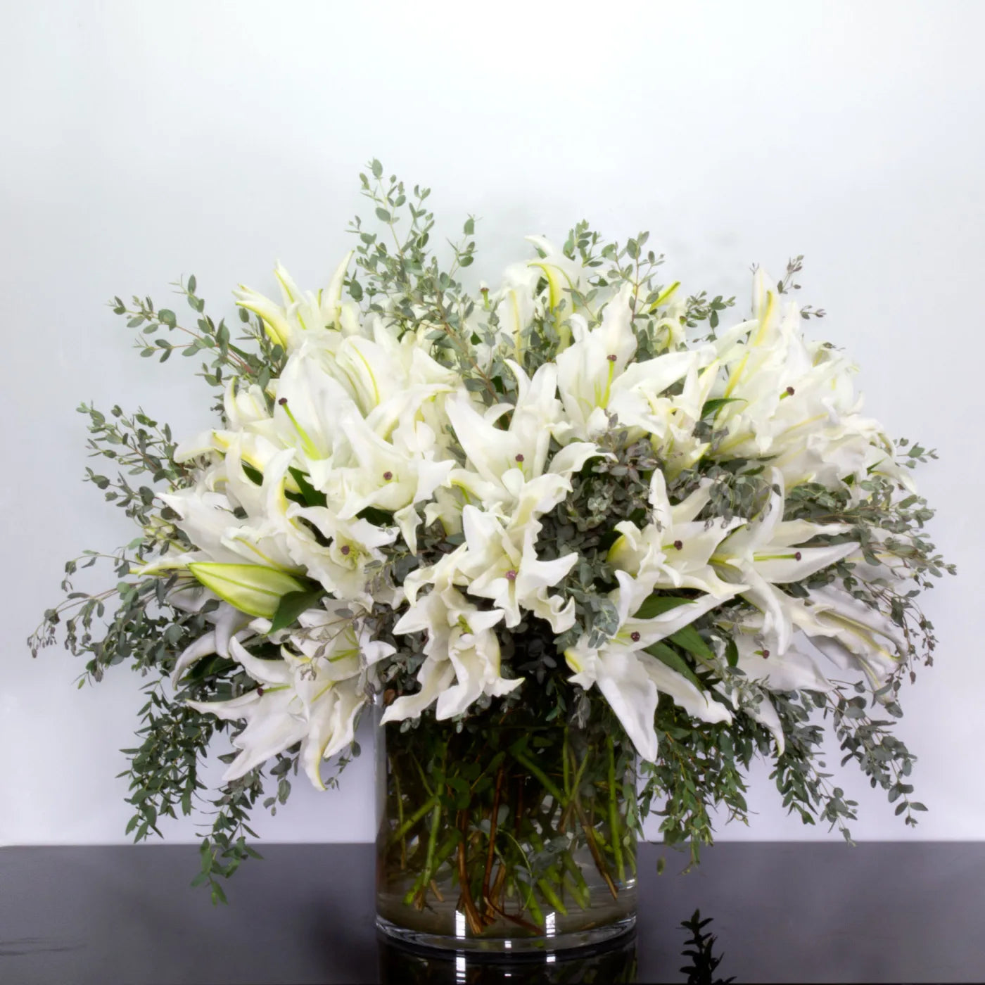 Lavish Lillies - beverlyhillsflorist