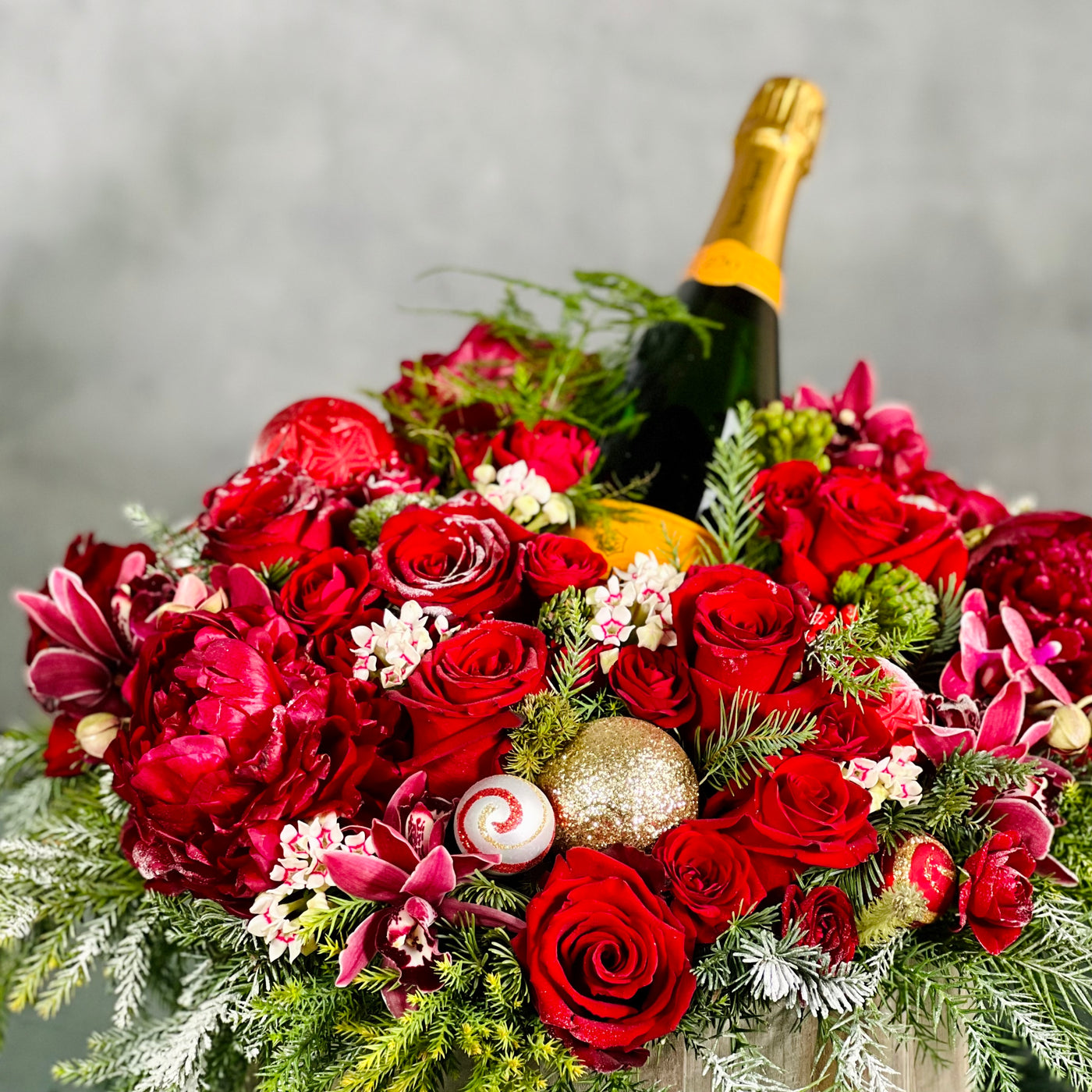 The Beauty Of Christmas - beverlyhillsflorist
