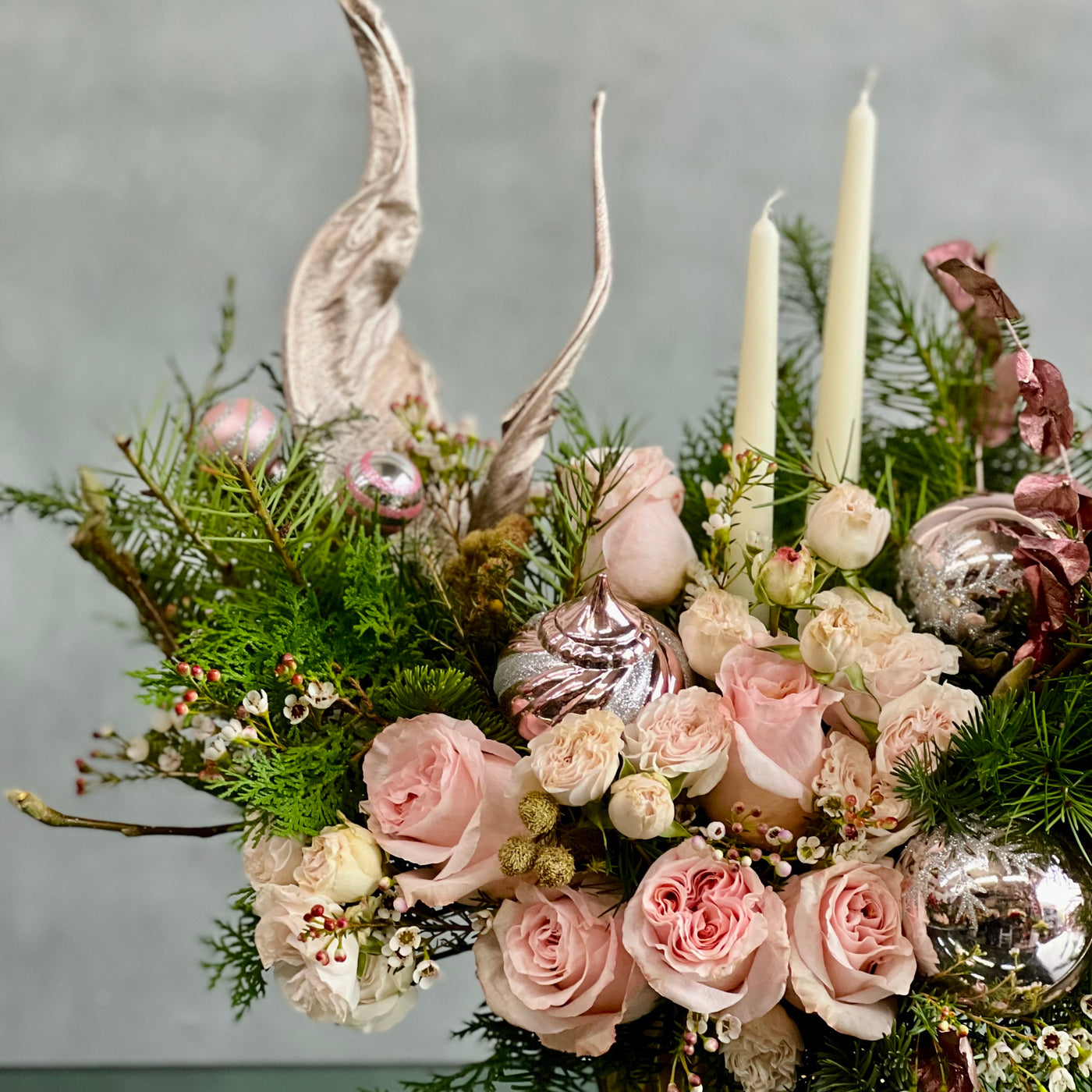 Blush Christmas - beverlyhillsflorist