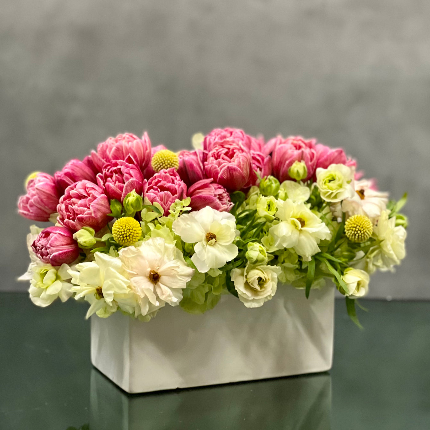 Tulips on clouds - beverlyhillsflorist