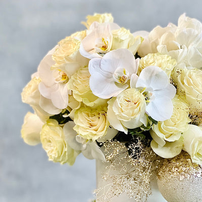 White Christmas Dreams - beverlyhillsflorist